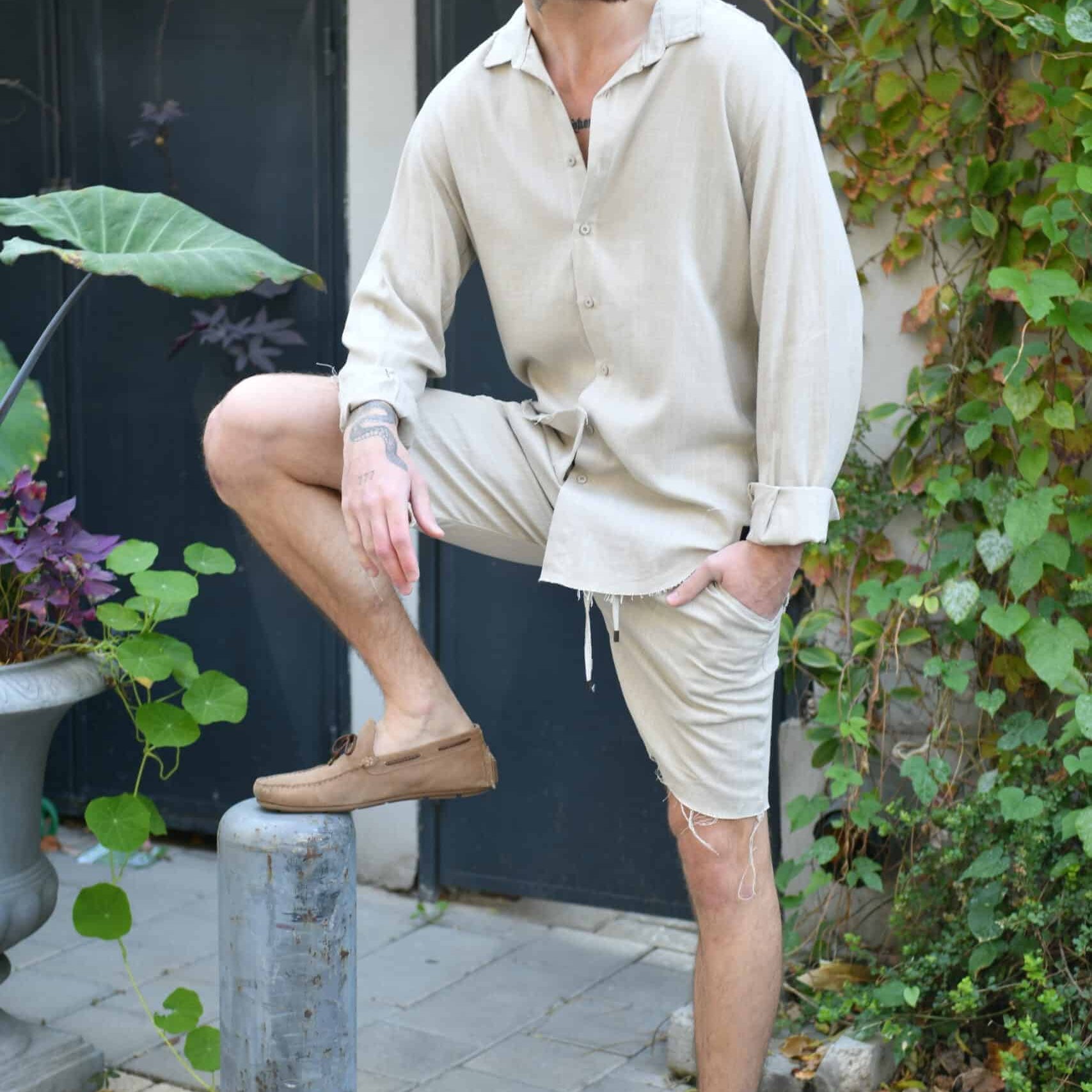 חולצת פשתן מכופתרת