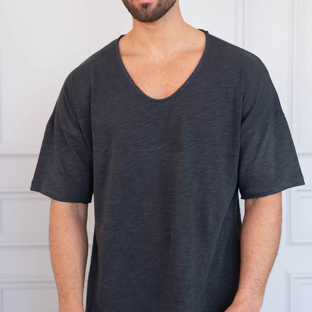 חולצת פלאם צווארון פתוח