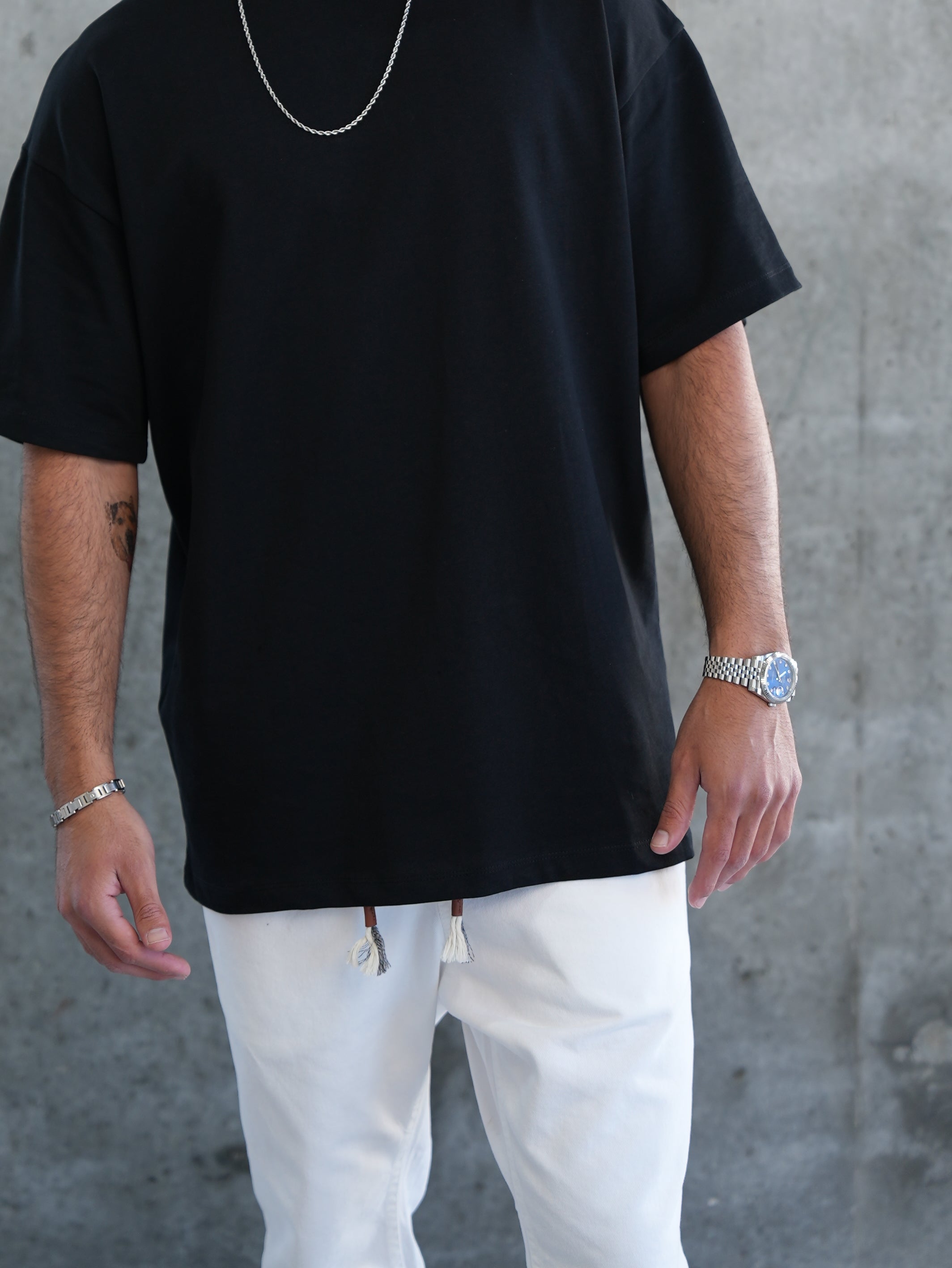 חולצת בייסיק אוברסייז ניקוסיה