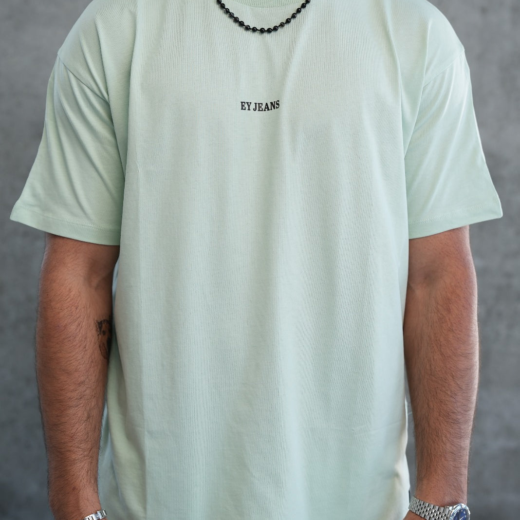 חולצה אוברסייז מעוצב