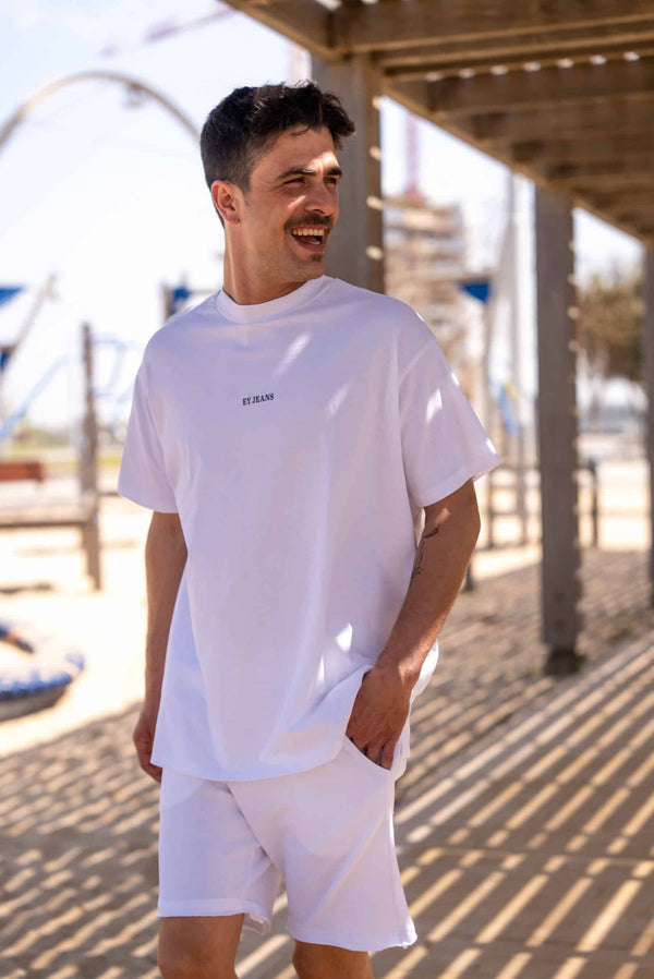 חולצה אוברסייז מעוצב